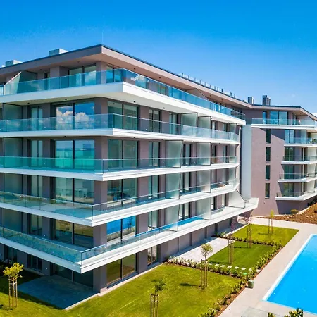 Myflat Coral Apartment