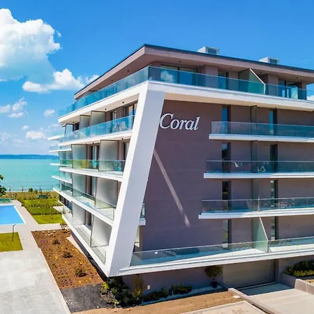 Myflat Coral Apartment *