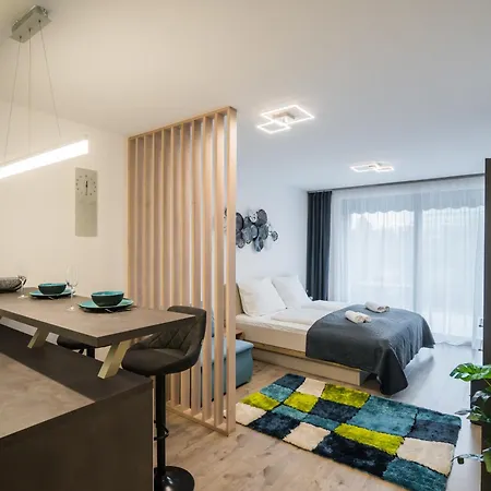 Myflat Coral Apartment